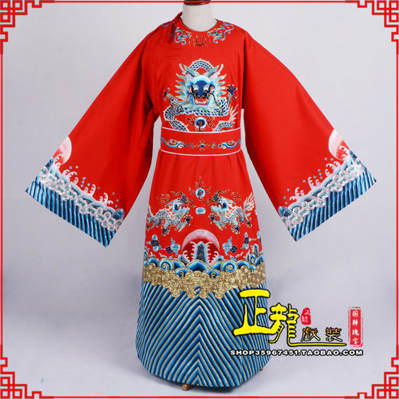 琼山舞台演出状元服孟丽君女驸马